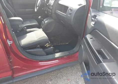 2013 Jeep Compass Latitude z USA, uszkodzony, nr VIN 1C4NJDEB9DD280245